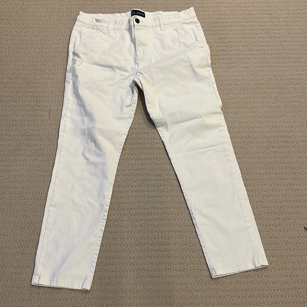 Men’s White Pants